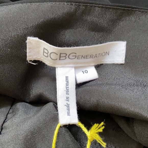 BCBG Generation Skirt - Picture 3 of 4